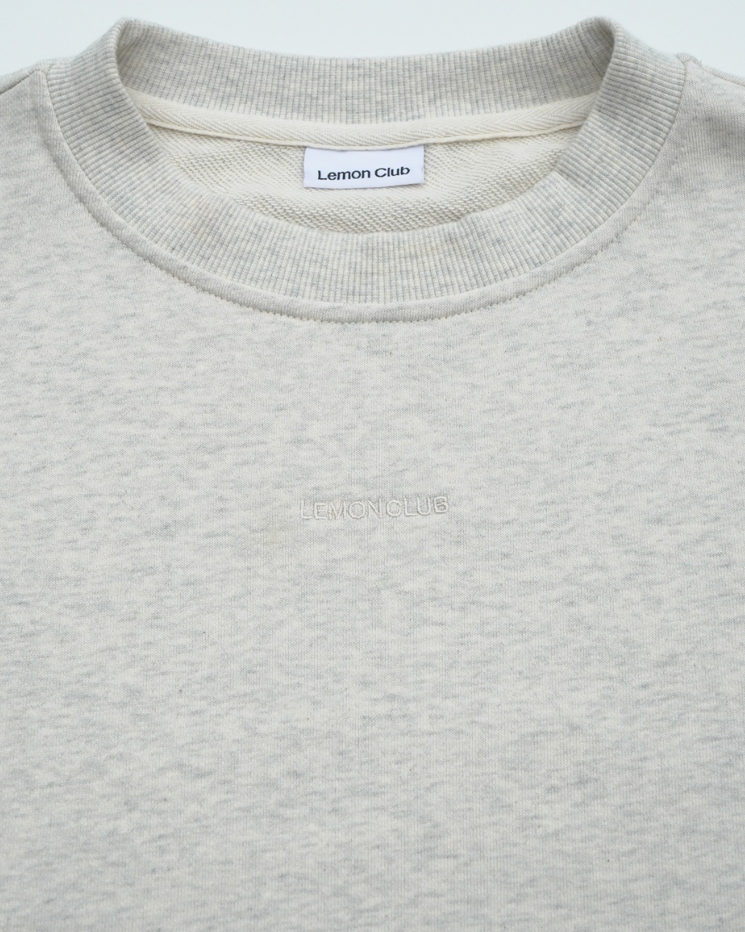 BASICS CREWNECK